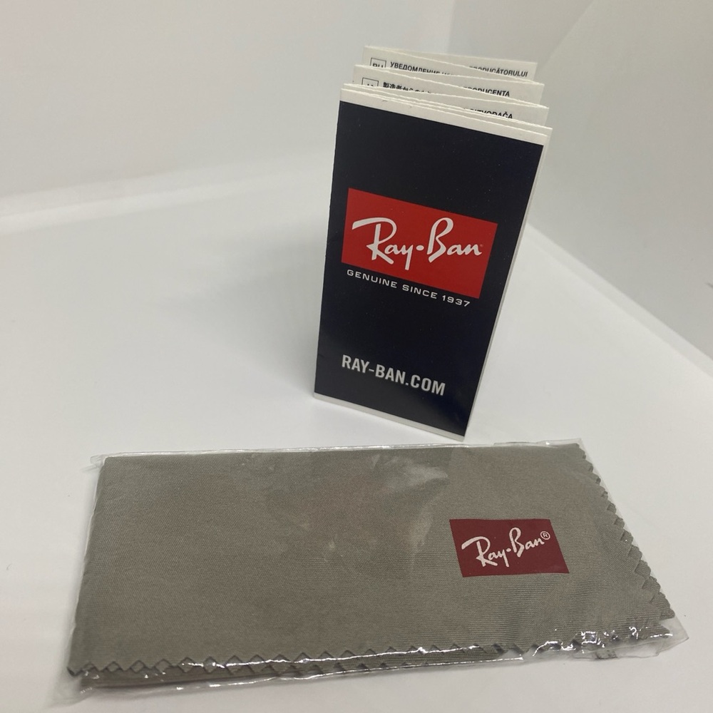 Ray Ban Brand NEW  - Glasses/Sunglasses silver MICROFIBER Cleaning Cloth Italy